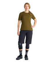 Load image into Gallery viewer, Shuttle Women Short